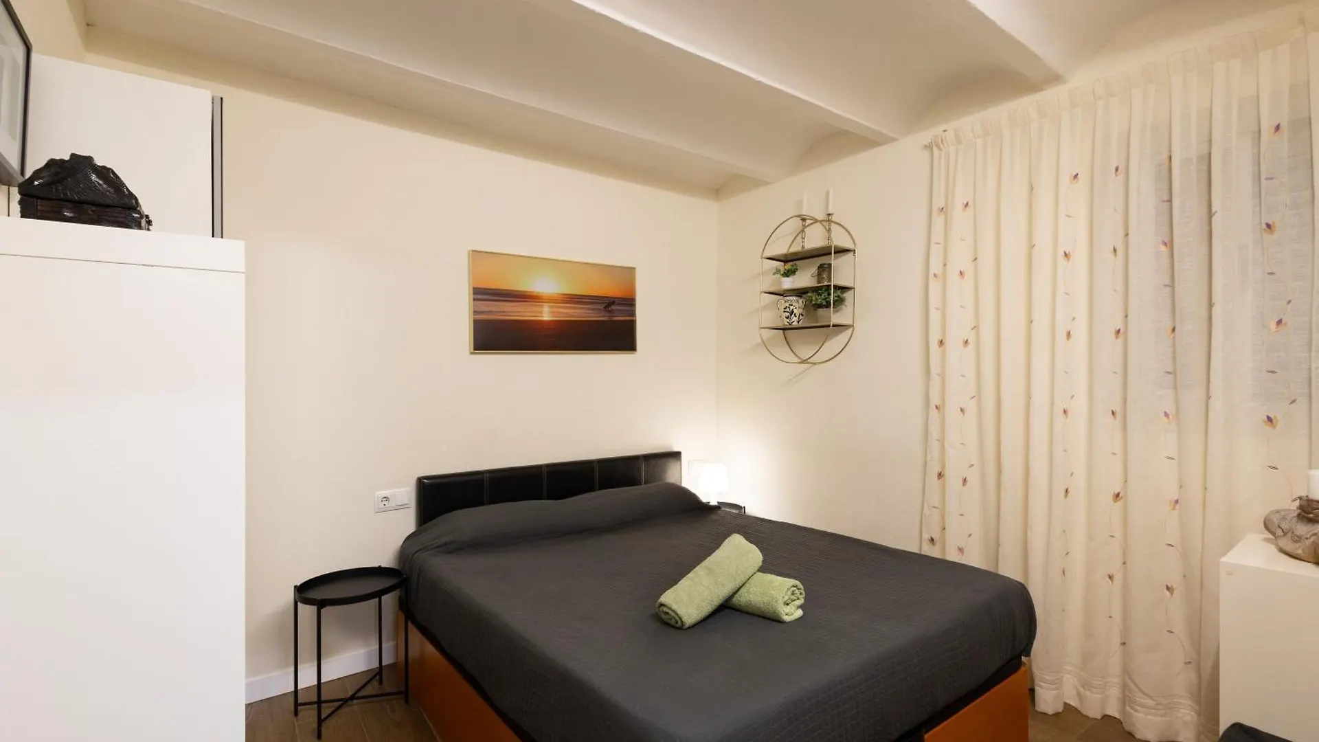 Apartamento Bonito Piso Cerca De Park Guell Barcelona 0*,